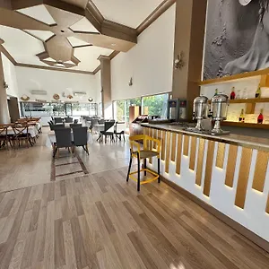 Silver Tower Apartahotel Kusadasi